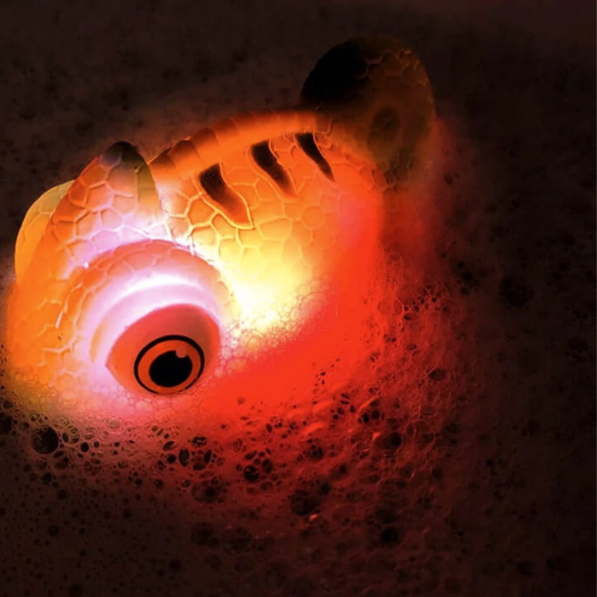 kameleon jaszczurka zabawka do wody plywajaca swieci 2.jpg