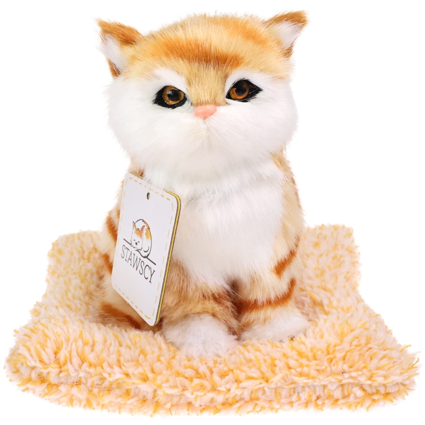 Realistyczny Kotek Figurka Na Poduszce w Posłanku Maskotka Stawscy Rudy.jpg