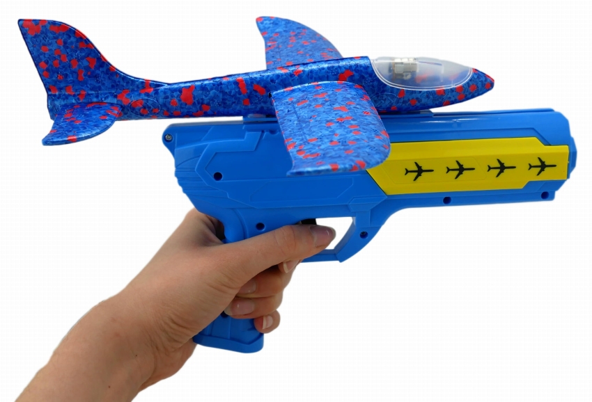 TW-0204A samolot katapulta wyrzutnia 2.jpg