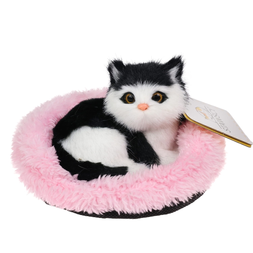Realistyczny Kotek Figurka Na Poduszce w Posłanku Maskotka Stawscy Czarno Biały 3.jpg
