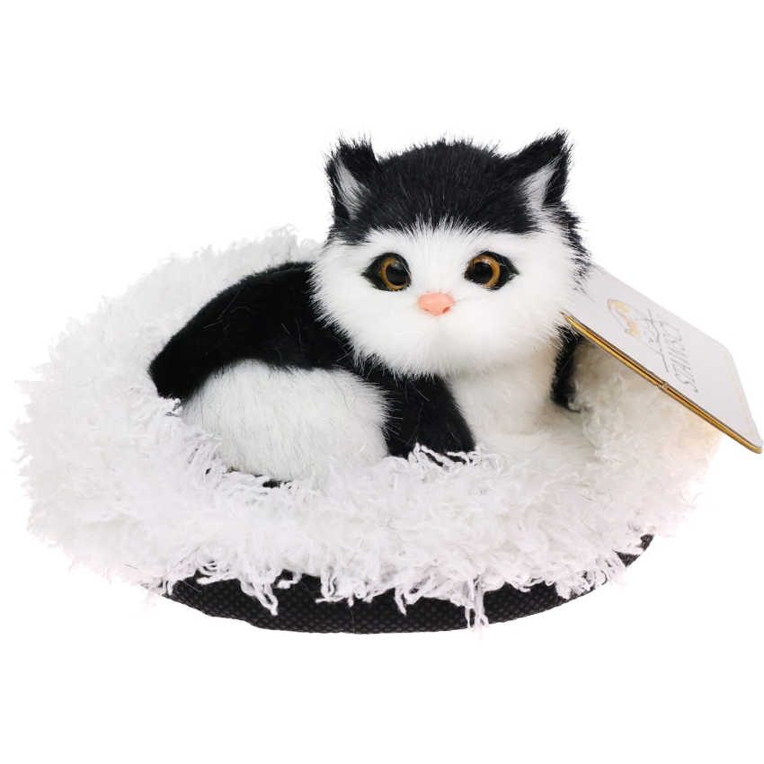Realistyczny Kotek Figurka Na Poduszce w Posłanku Maskotka Stawscy Czarno Biały.jpg